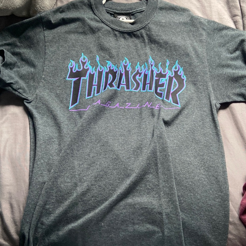 Thrasher// size small